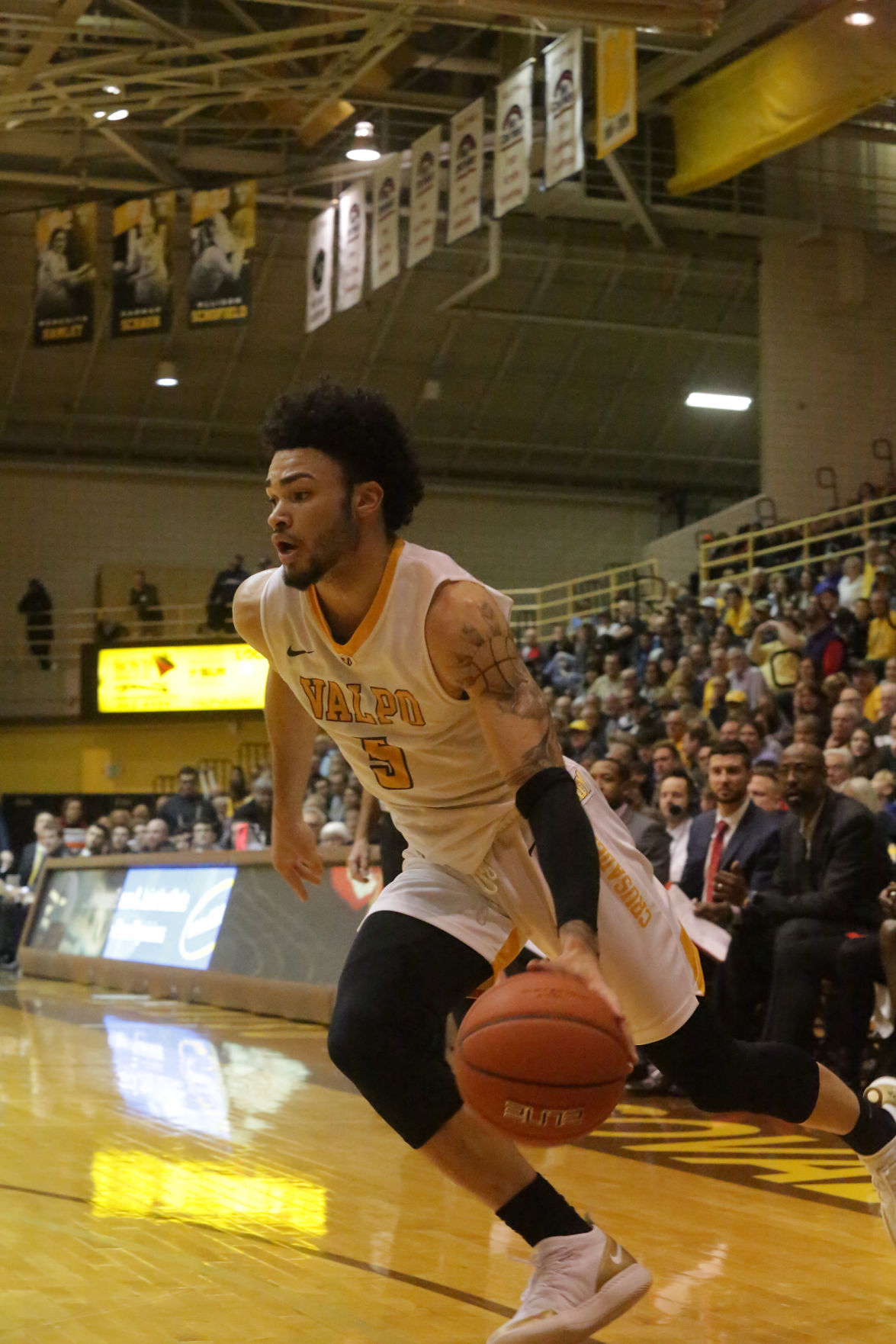 Valparaiso University beats Illinois State in men's basketball